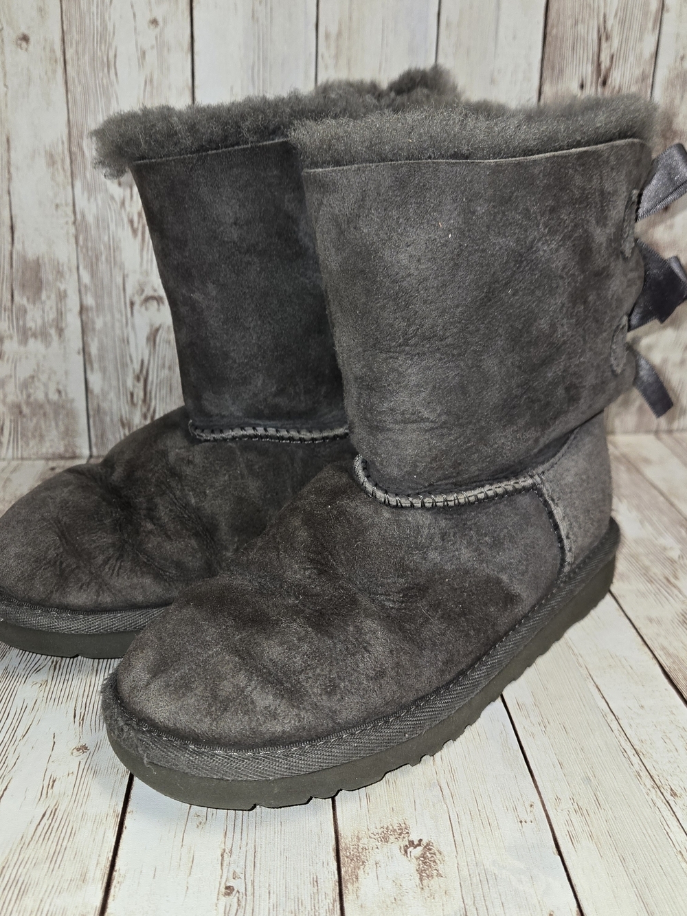UGG Australia Kids Gray Bailey Bow II Suede Sheepskin Boots Size Unknown